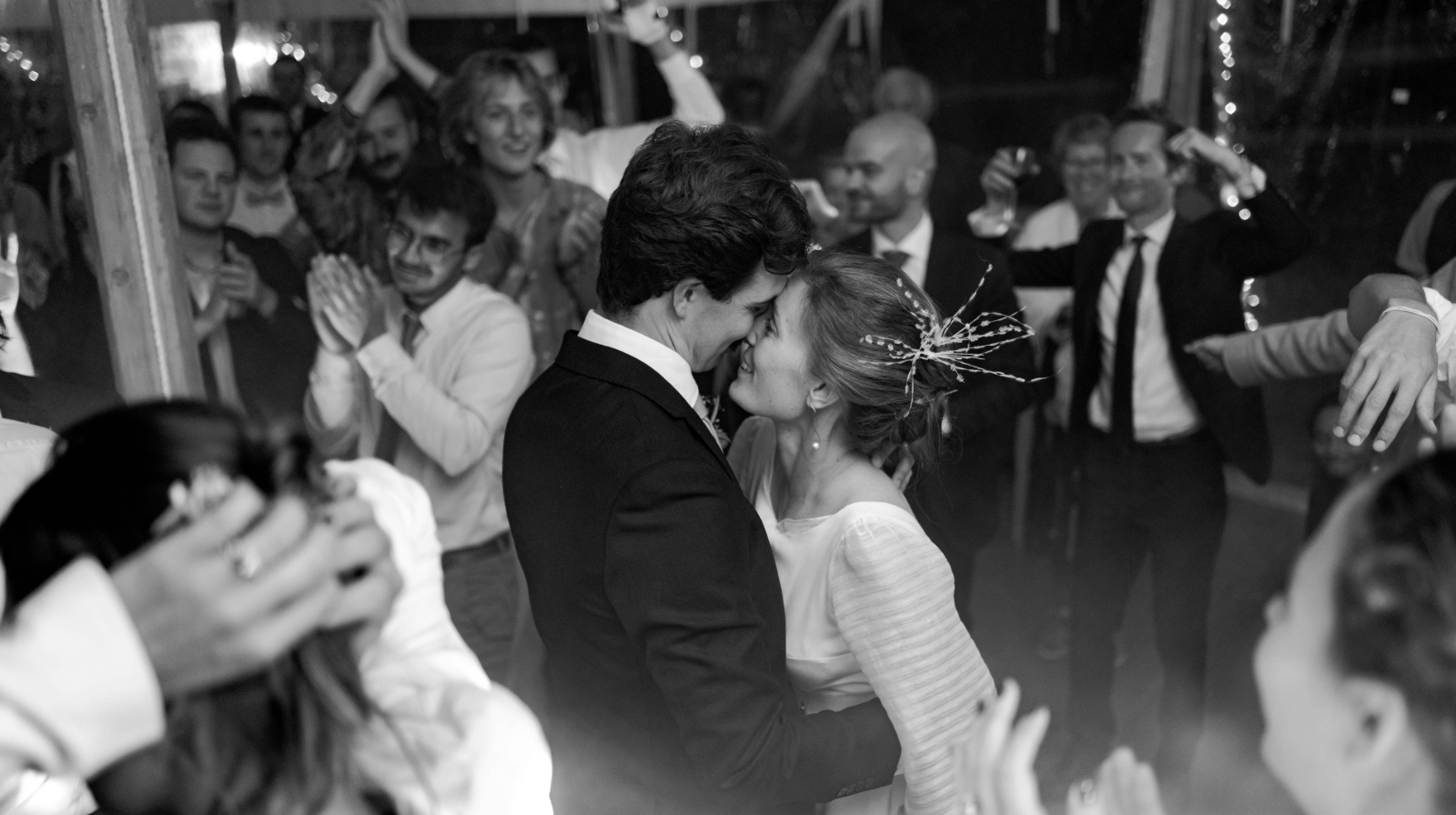 Photo d'une fête de mariage animée par un DJ